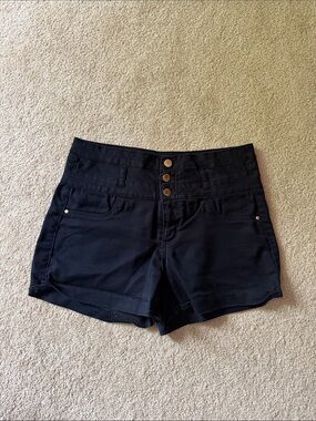 refuge Black High-Waist Button-Front Shorts